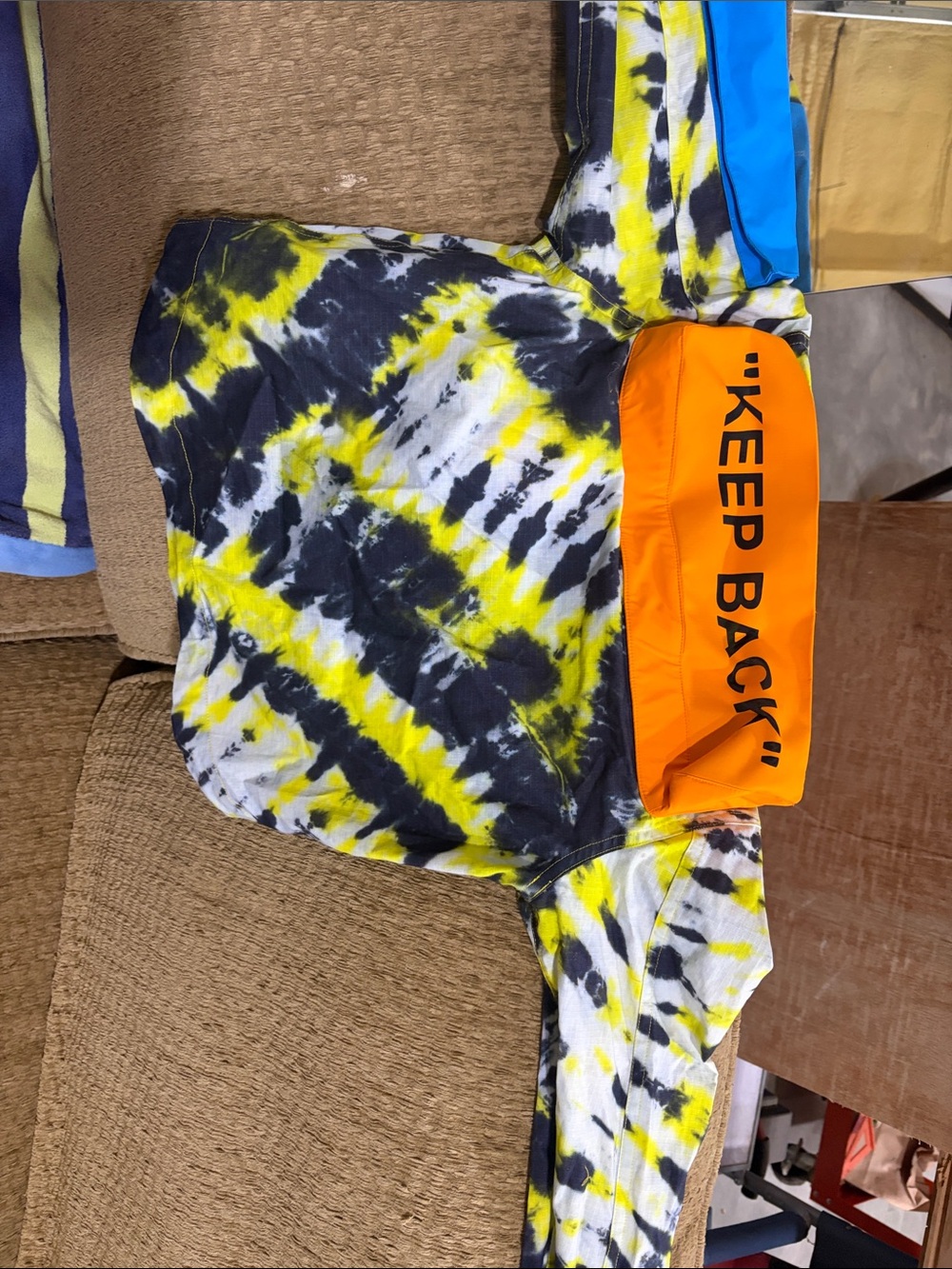 Nike Kids Tie-Dye Jean Jacket in Yellow, Black & White - Picture 4 of 7